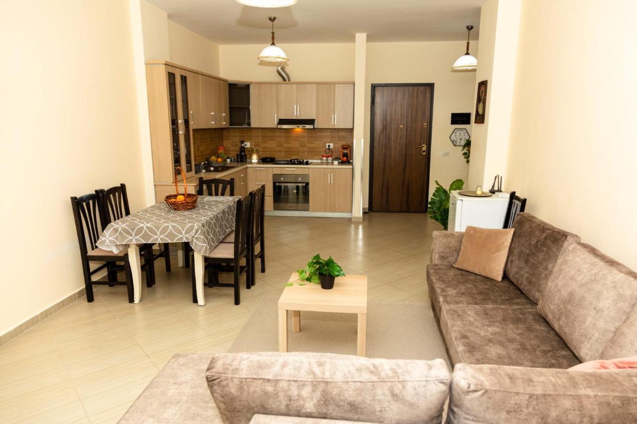 Bay Inn Apartment Sea Front Vlore Exterior photo